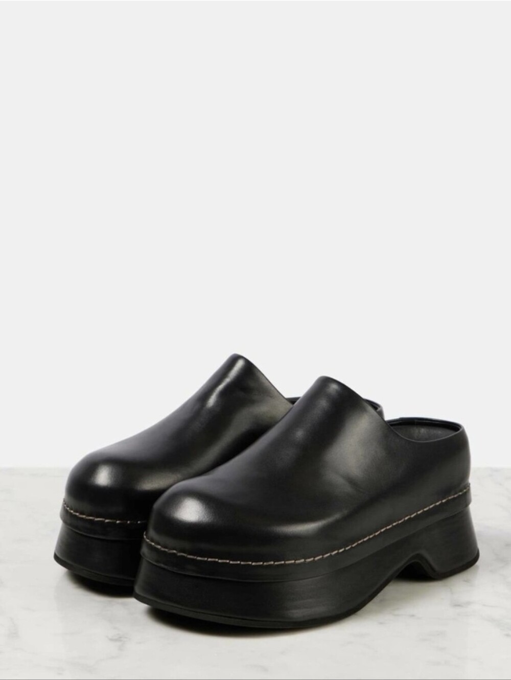 Alexander McQueen Leather platform clogs Size 41/10.5